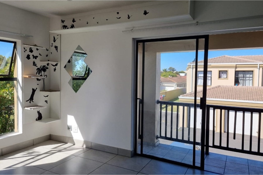 To Let 3 Bedroom Property for Rent in Parklands Western Cape